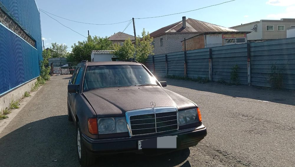 Продам автомобиль Mercedes v124.