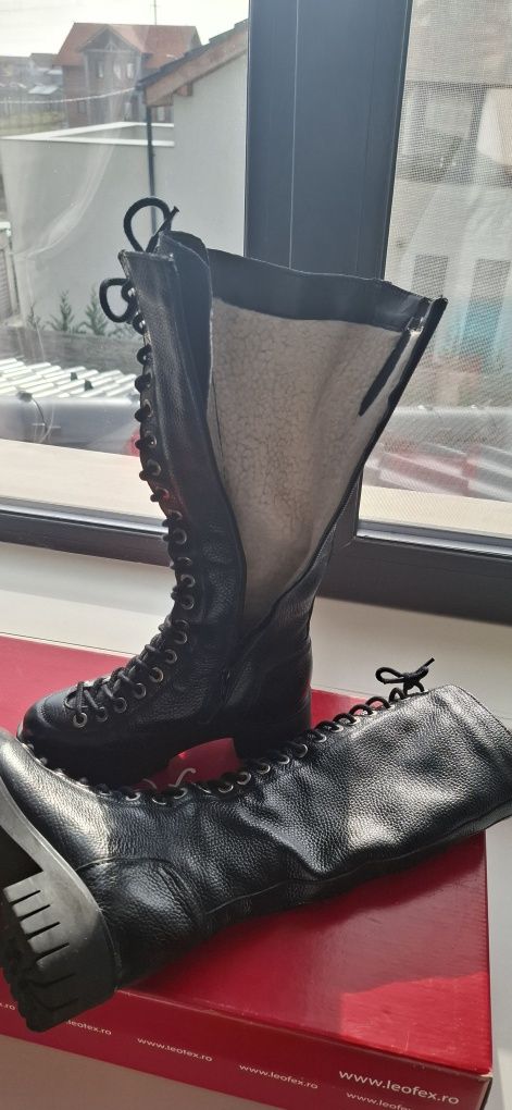 Vând cizme piele,marime 36