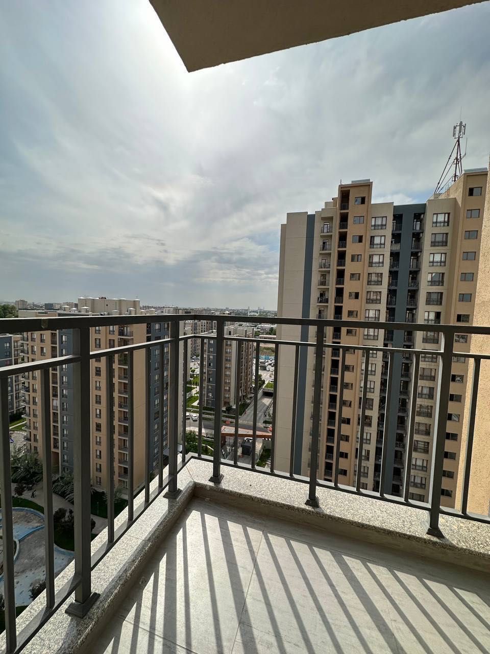 Almazar City Продается 2 комнатная квартира ремонт Себзор