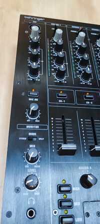 Mixer Behringer DJX 750