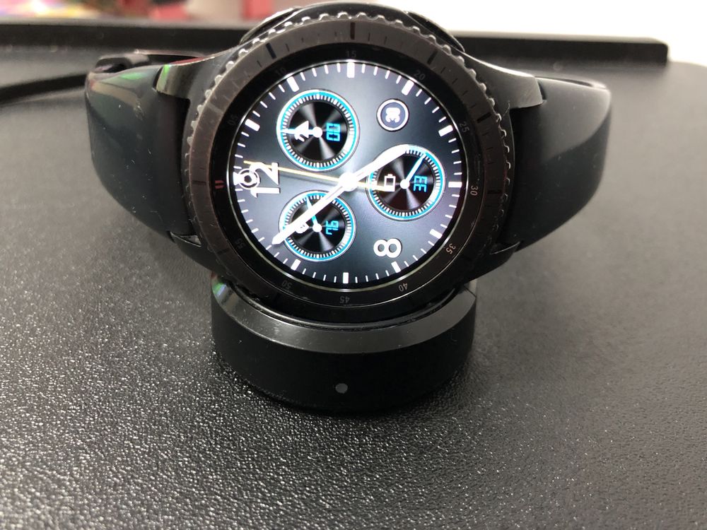 Vând Samsung Gear S3 Frontier