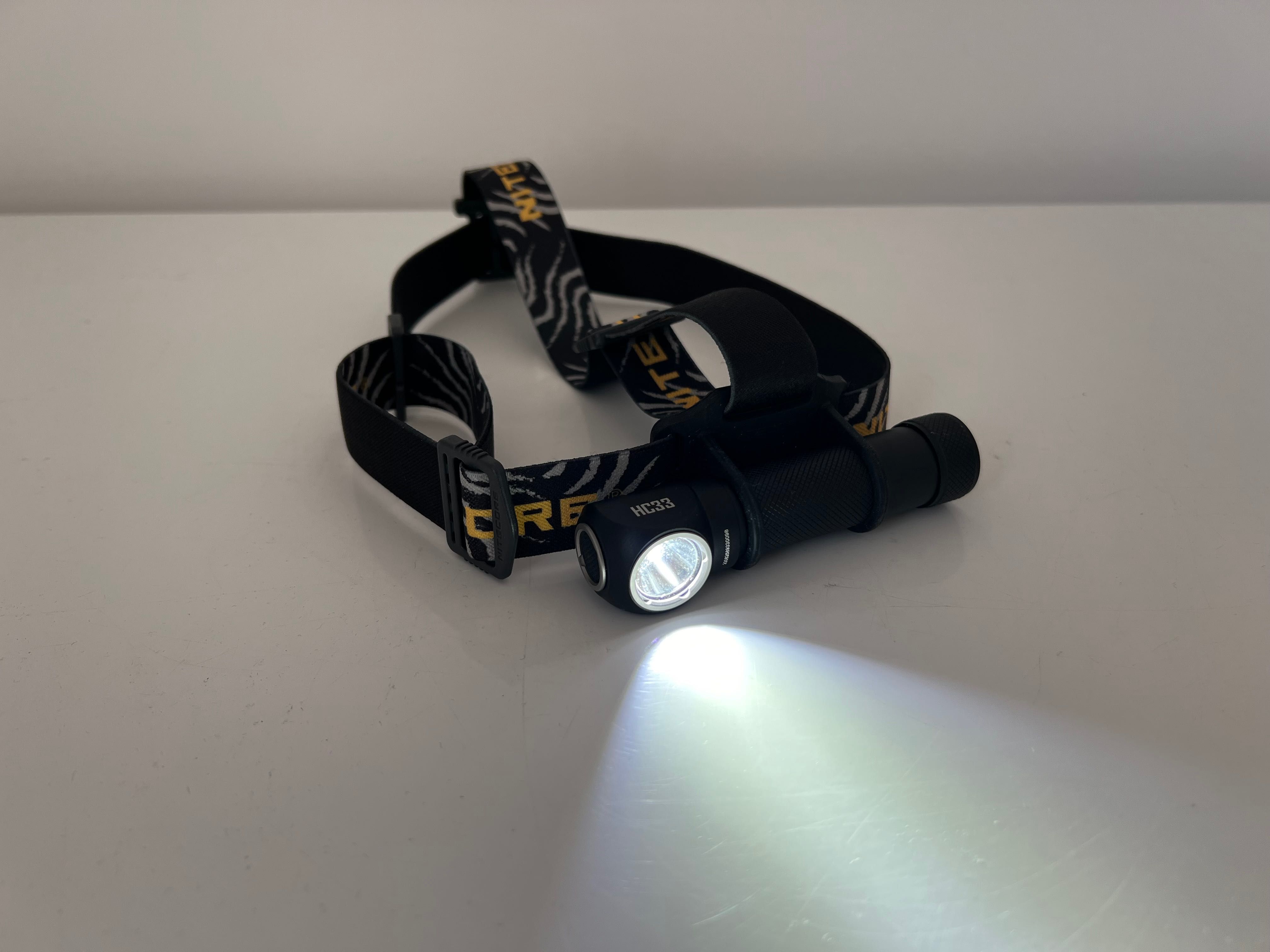 lanterna frontala Nitecore HC33 1800 lumeni