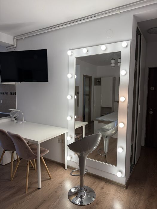 Garsoniera de inchiriat mobilata si utilata cu parcare privata