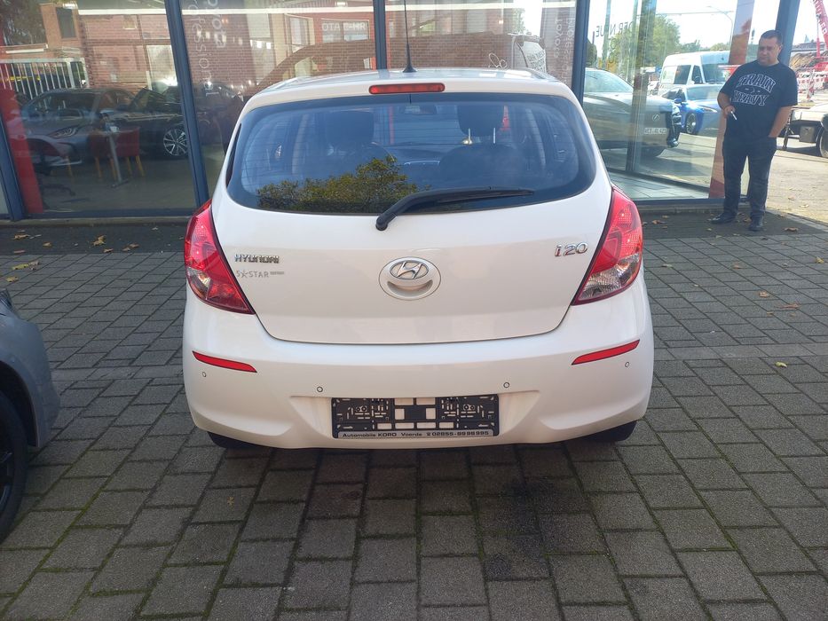 Хюндай i20 на части