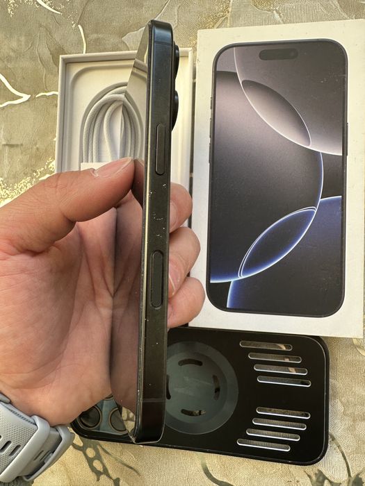 iPhone 16 Pro Black 256Gb, full box