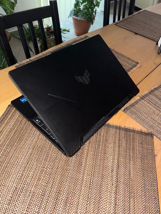 ASUS TUF F15 - 1.5 TB - 16 GB RAM - i5-11400H - RTX 3050Ti 4GB - 144HZ