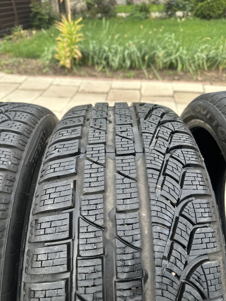 Anvelope iarna Pirelli 225 40 R18