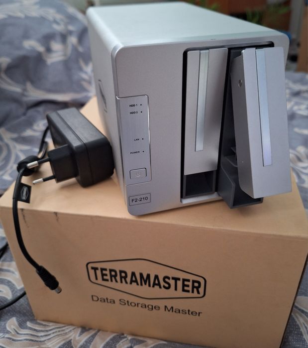 NAS TerraMaster F2-210