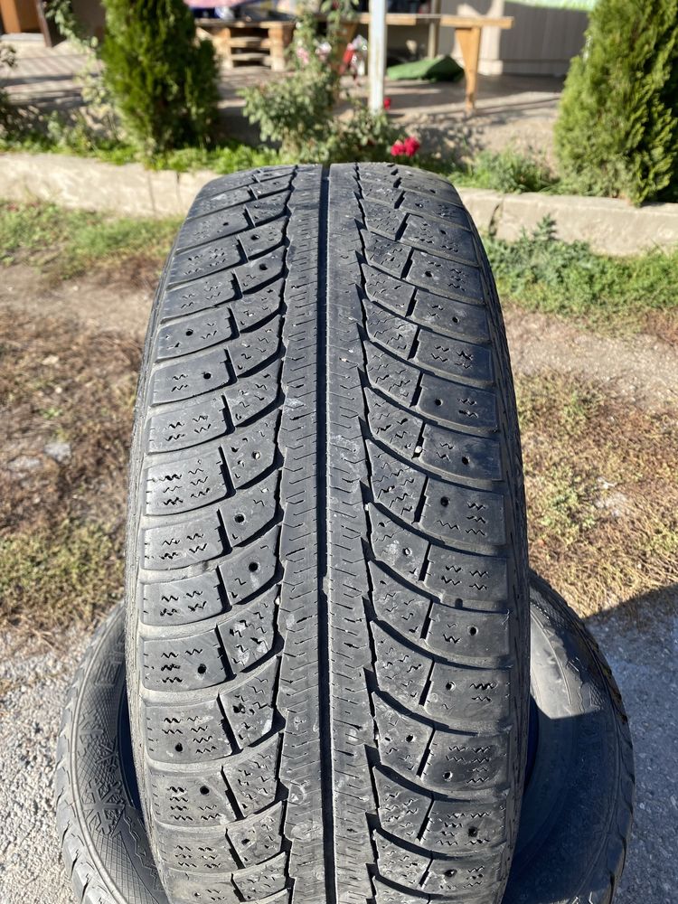 Шины зимние 225/65 R17