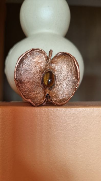 Бижутерия ручной работы.