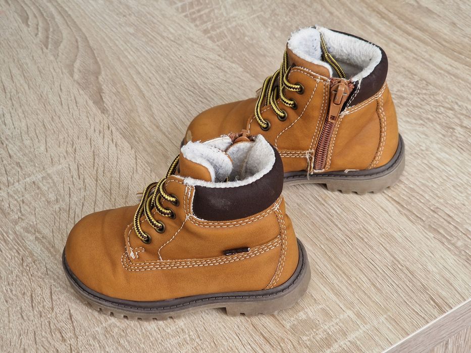 Ghete/bocanci Fila mărimea 21