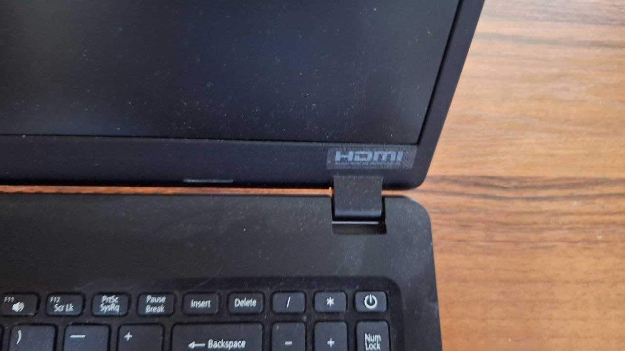 Acer Extensa 15 (N19C1) — надёжный помощник для учёбы и работы