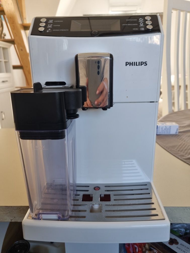 Vand Espressor automat Philips EP3362/00