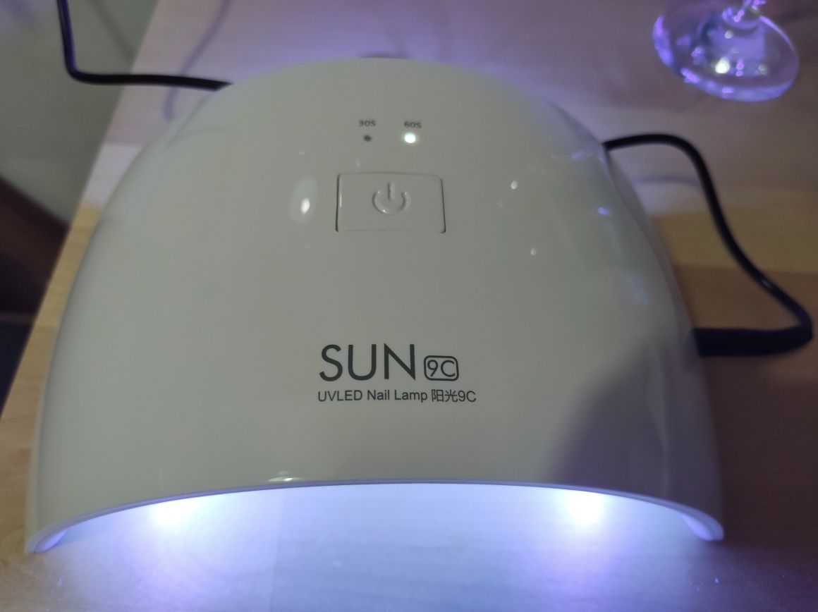 Lampa UV - manichiura semipermanenta/gel UV