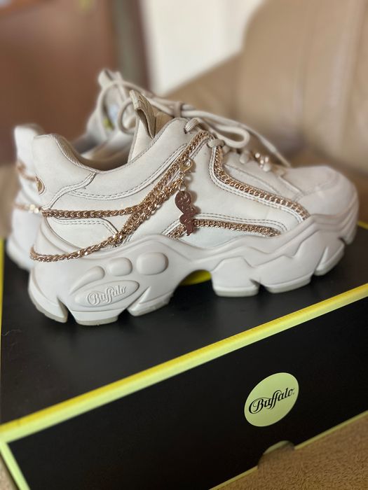 Маратонки Buffalo 37 номер