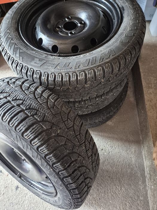 Anvelope cu jante iarna