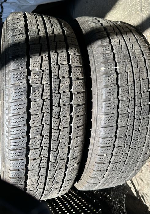 Jante aliaj VW T5,T6 R17 cu anvelope iarna C