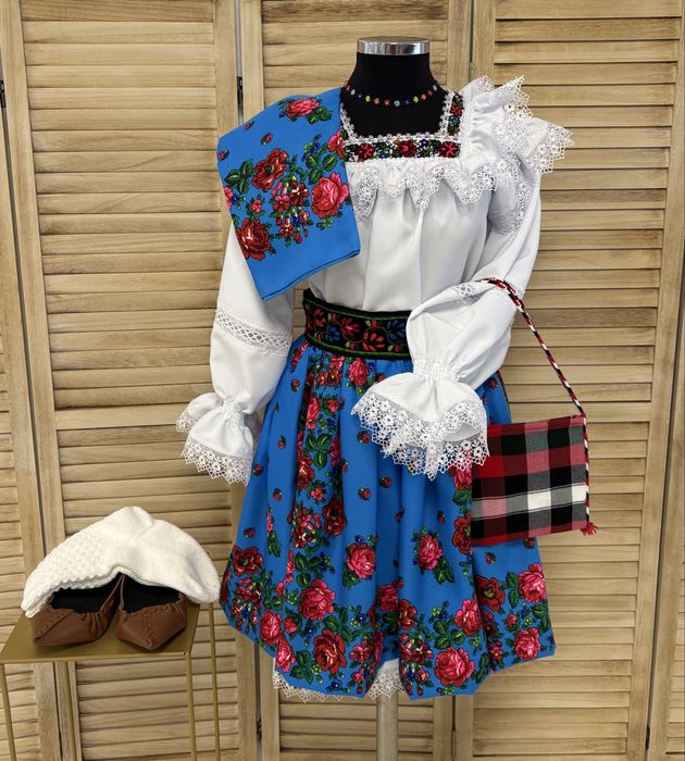 Costum popular/traditioanal de Maramures pentru femei set complet