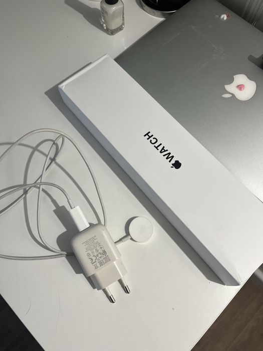 Продам apple watch se