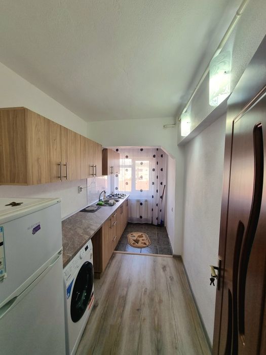 Garsonieră decomandată de închiriat – Zona Nord, Râmnicu Vâlcea