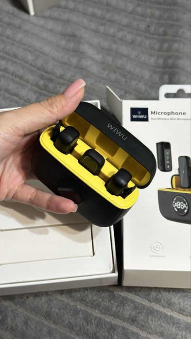Продаю беспроводной микрофон WiWU Duo Wireless Mini Microphone