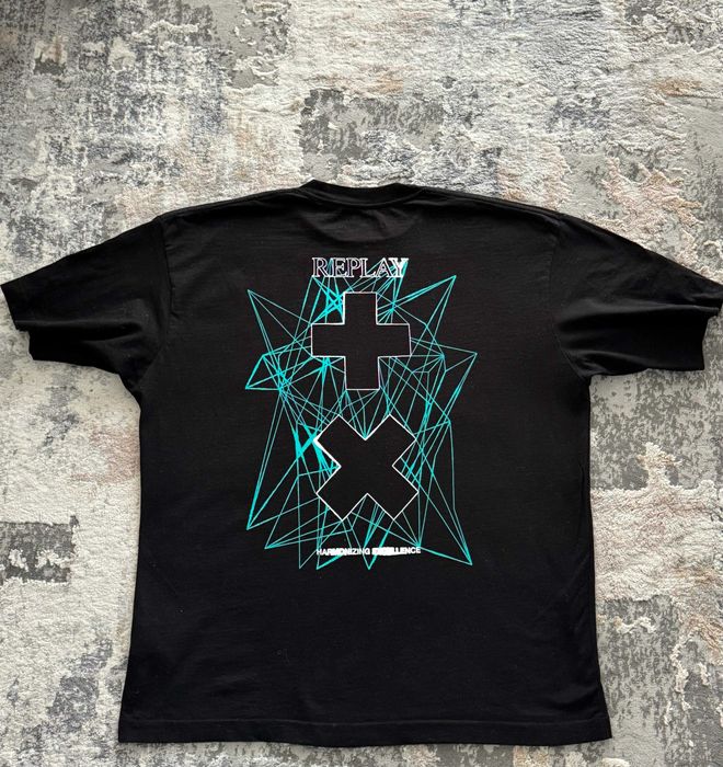 REPLAY tricou editie limitata, marime M oversize (practic L)