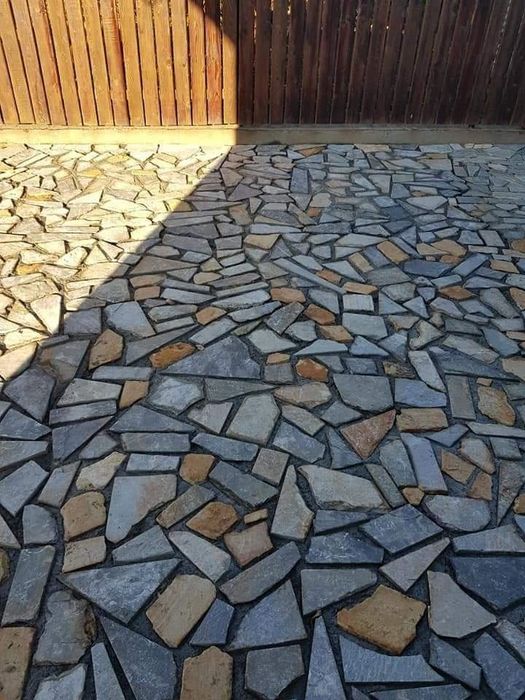 Piatra de munte ornamentala decorativă 100% naturala si vine într-o ga