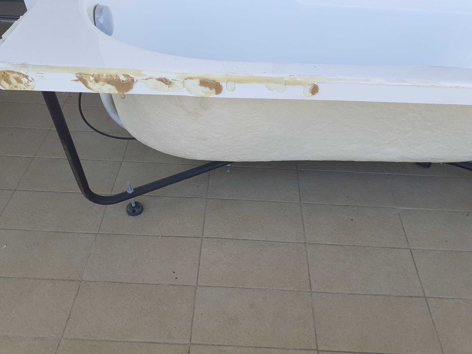Cada aproape noua de vanzare, bonus: scaunel de baie