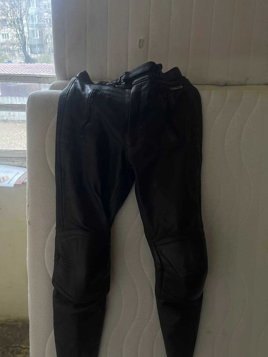 Jachetă de motocicletă pt. femei  negru-gri-albastru,marime M,600 Ron
