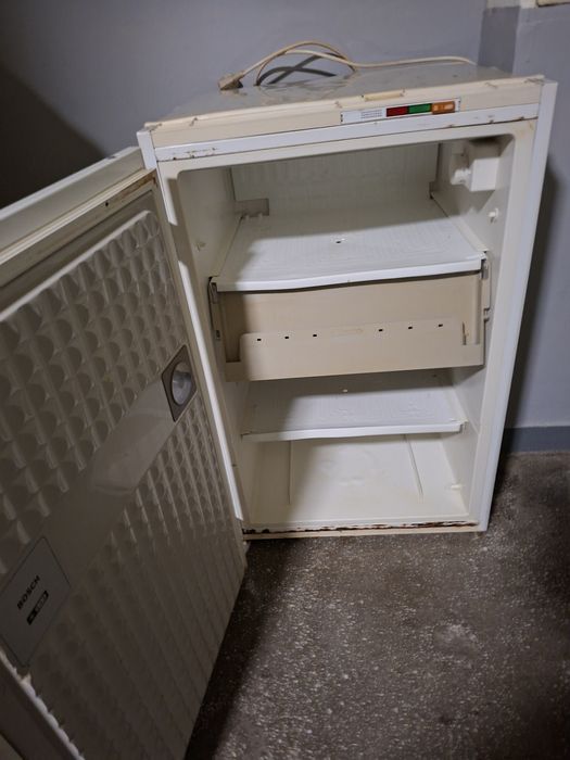 Vand congelator utilizat