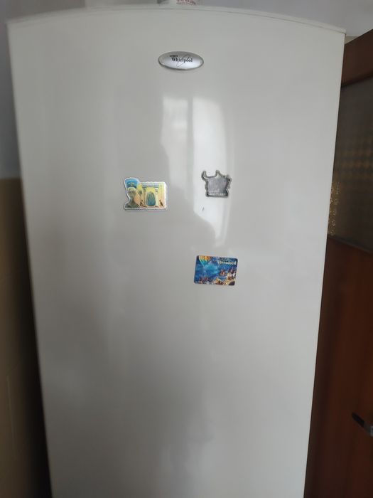 Vând Combina Whirlpool