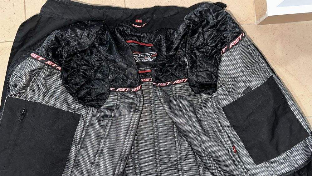 Geaca moto din material textil, marimea S/M, de culoare neagra