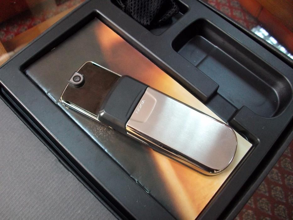 Nokia 8800 Original Телефона е в неразличимо от ново състояние