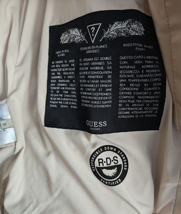 Дамско яке Guess с естествен косъм