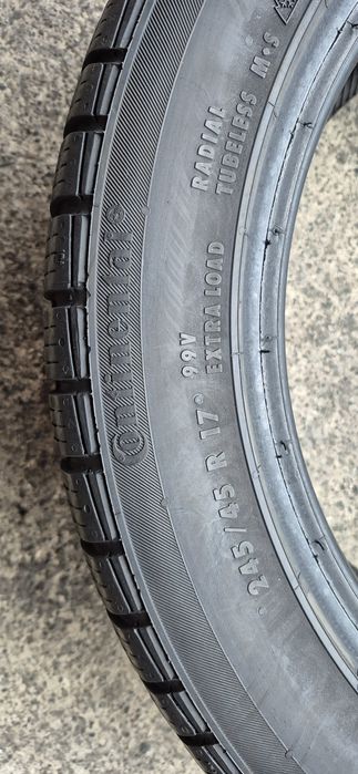 4 anvelope iarna Continental 245/45/17.Pretul este pe bucata.