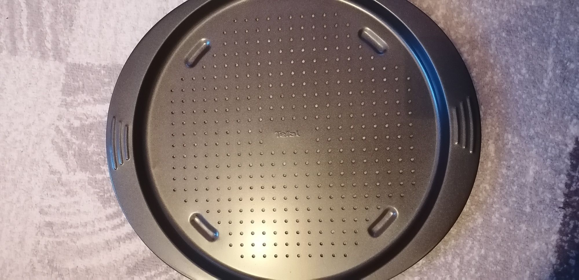 Тава за пица Tefal - НОВА