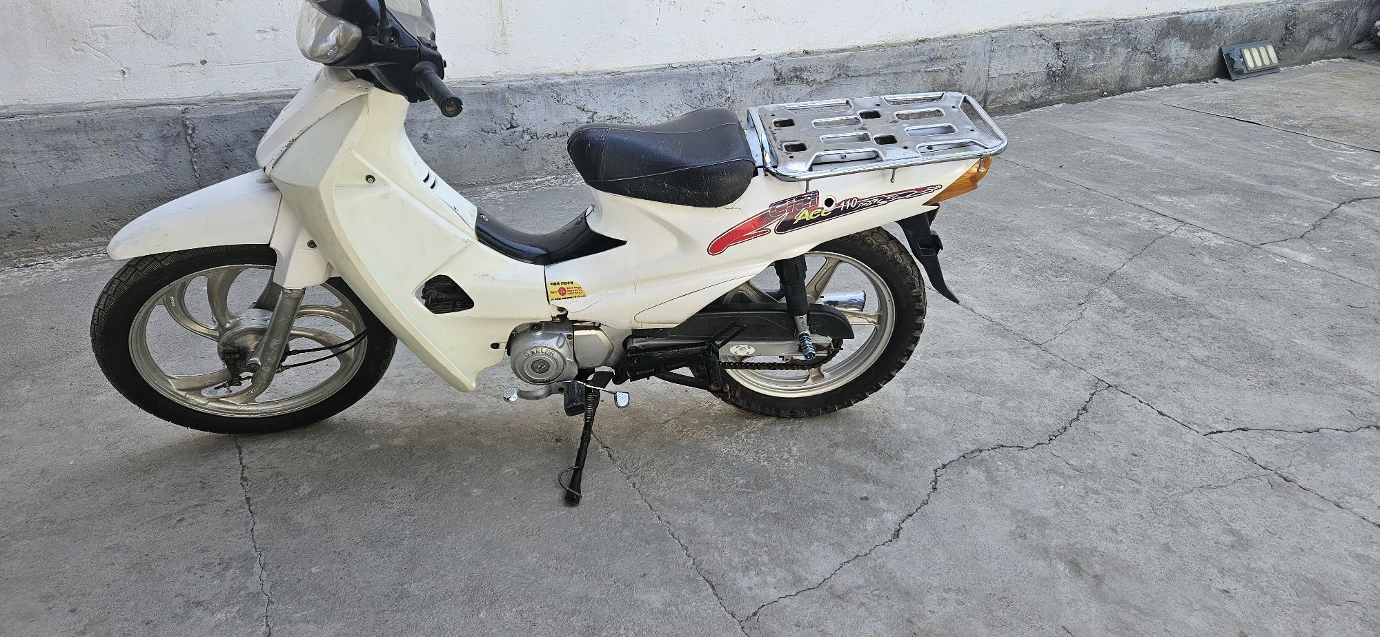 Mototsikl sotiladi