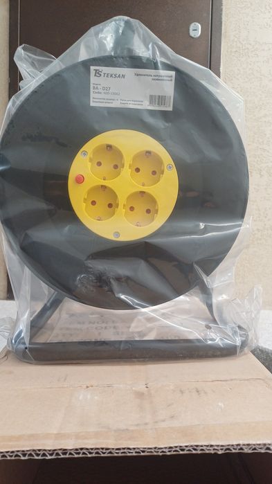 Удлинитель катушечный заземленный