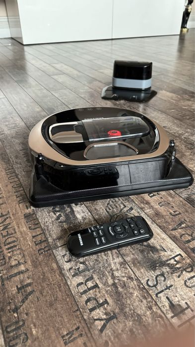 Робот - пылесос Samsung