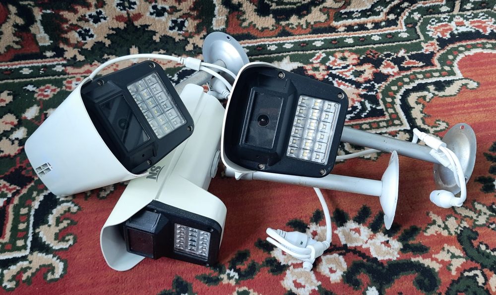 NS Kamera 4mplik 3ta sotiladi Kamplekt