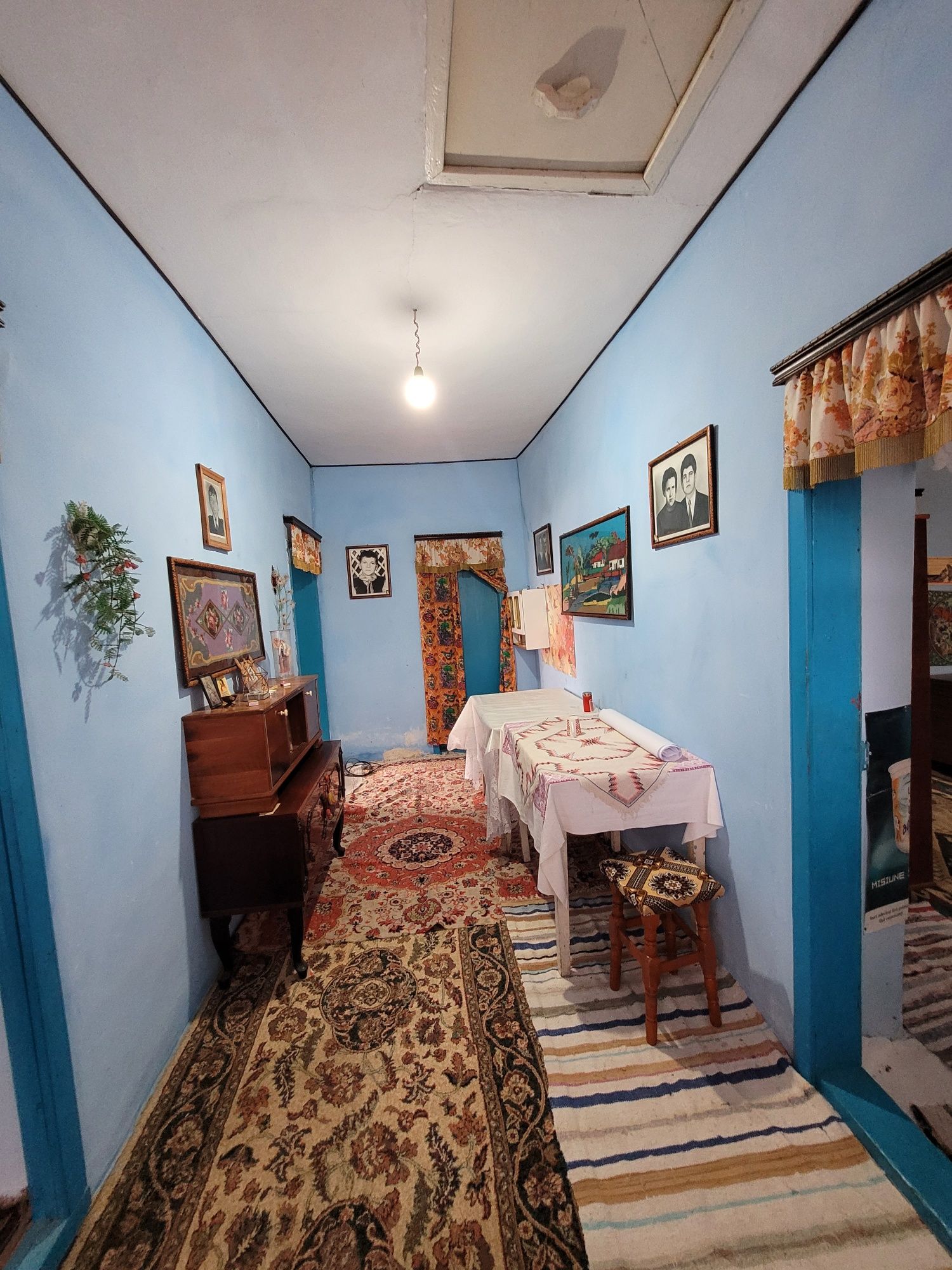 Casă plus teren de vânzare