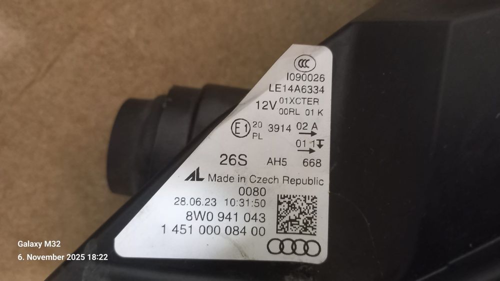 Оригинални КСЕНОНОВИ фарове за Ауди А4