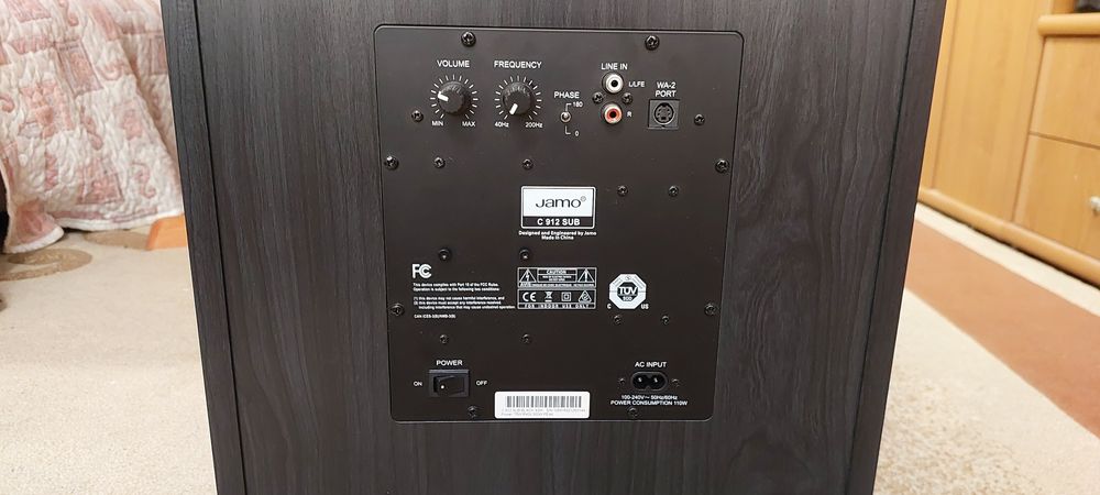 Субуфер JAMO C 912