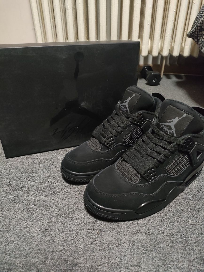 Jordan 4 Black Cat *mărimea 43*