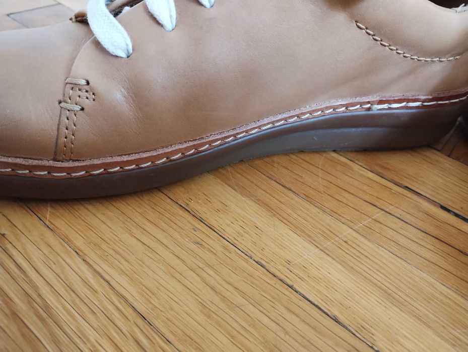 Нови обувки clarks