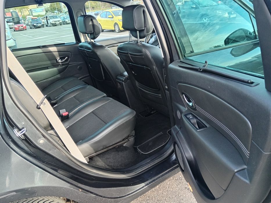 Renault Scenic model Bose