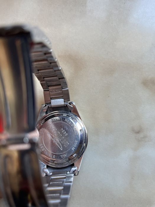 Invicta - Ceas quartz in 2 nuante cu bratara metalica, Argintiu/Auriu