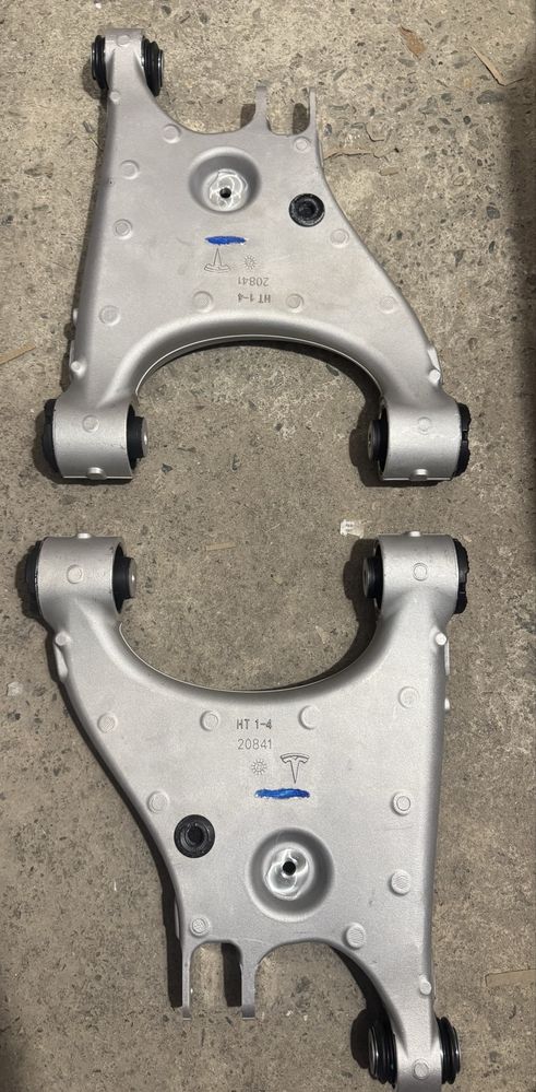 Brate suspensie spate noi Tesla model S,stanga/dreapta