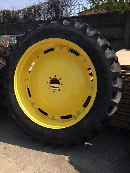 Roti inguste / tehnologice, fixe sau ajustabile, simple sau duble.