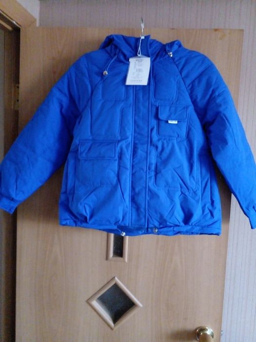 Продам куртку женскую